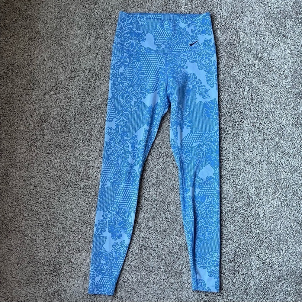 Nike Sculpt Victory High Rise Leggings - Picture 4 of 9